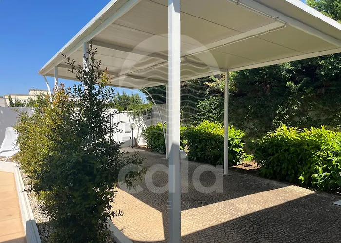 Lidia - Piscina Privata By Cala Salento בית נופש